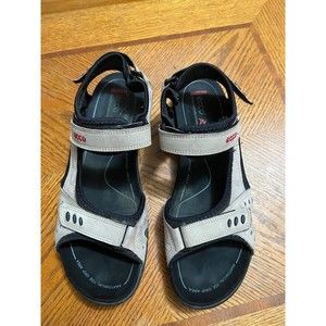 Ecco sandals beigh with black detail size 39 size 8